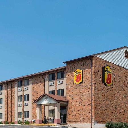 Super 8 By Wyndham St Charles Ξενοδοχείο Saint Charles Εξωτερικό φωτογραφία