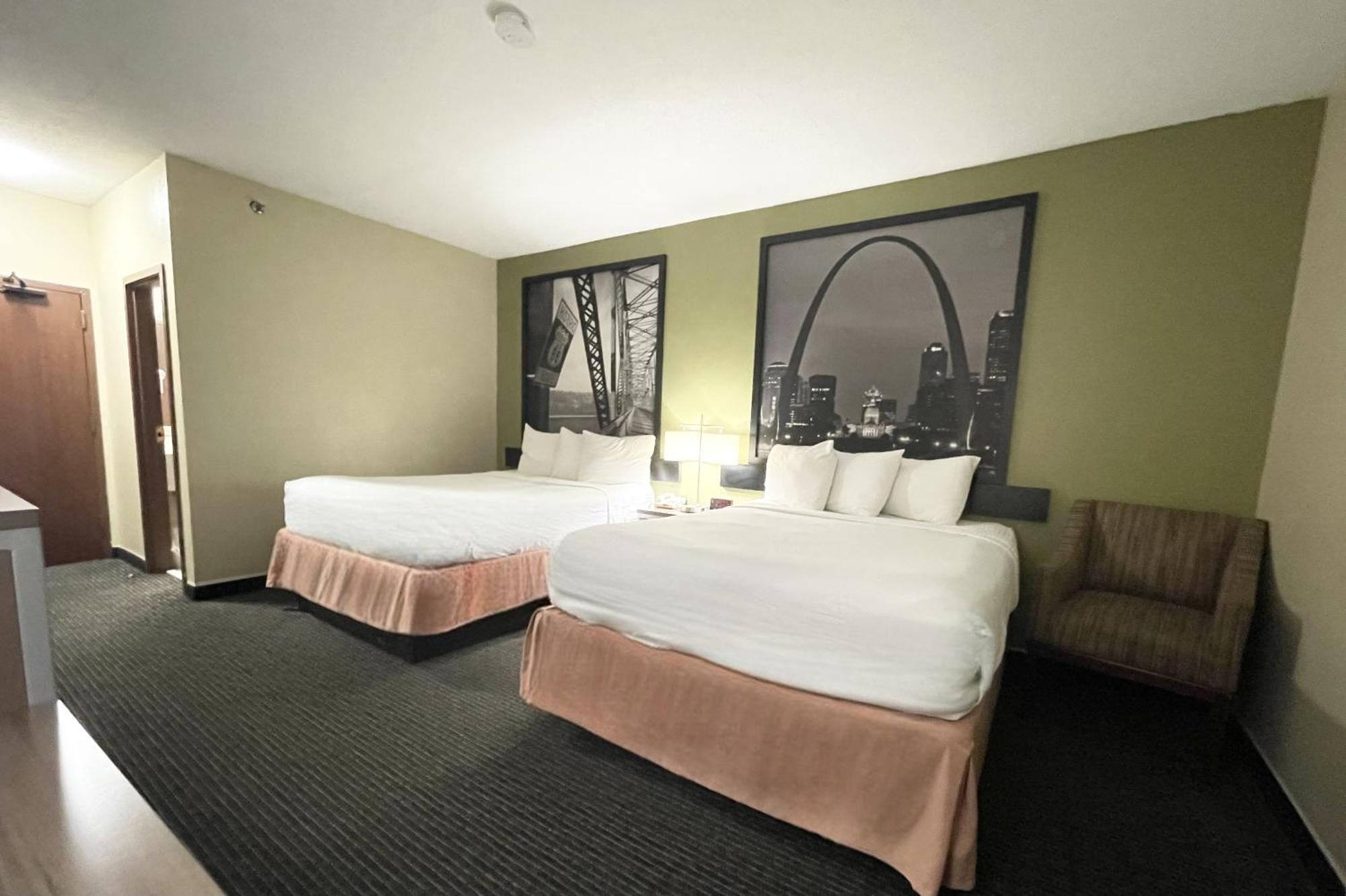 Super 8 By Wyndham St Charles Ξενοδοχείο Saint Charles Εξωτερικό φωτογραφία